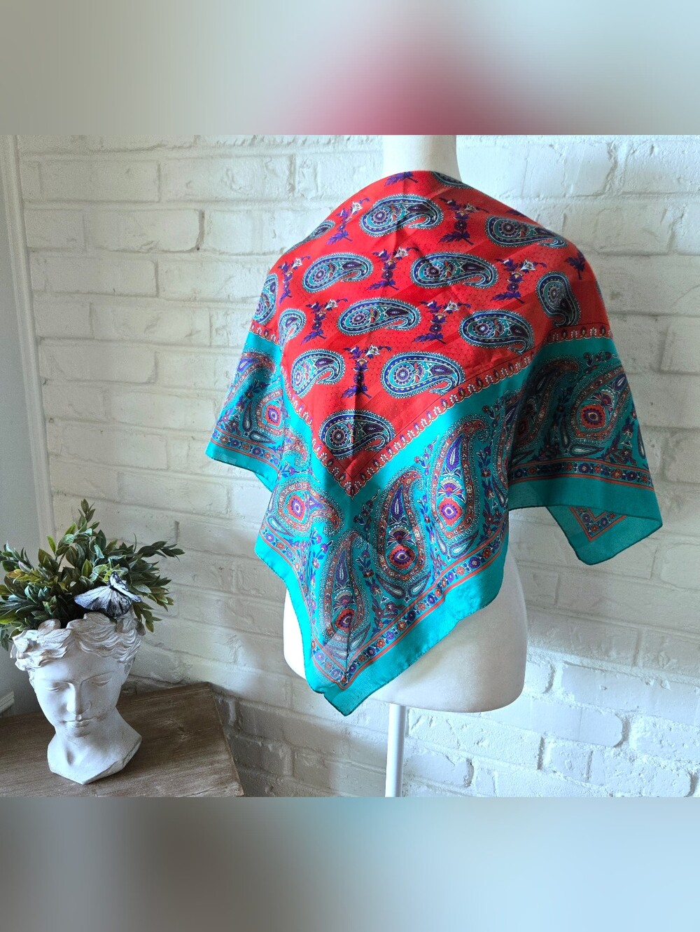 Vtg Paisley Square Scarf, 31", Travel, Everyday, Vacation, Boho